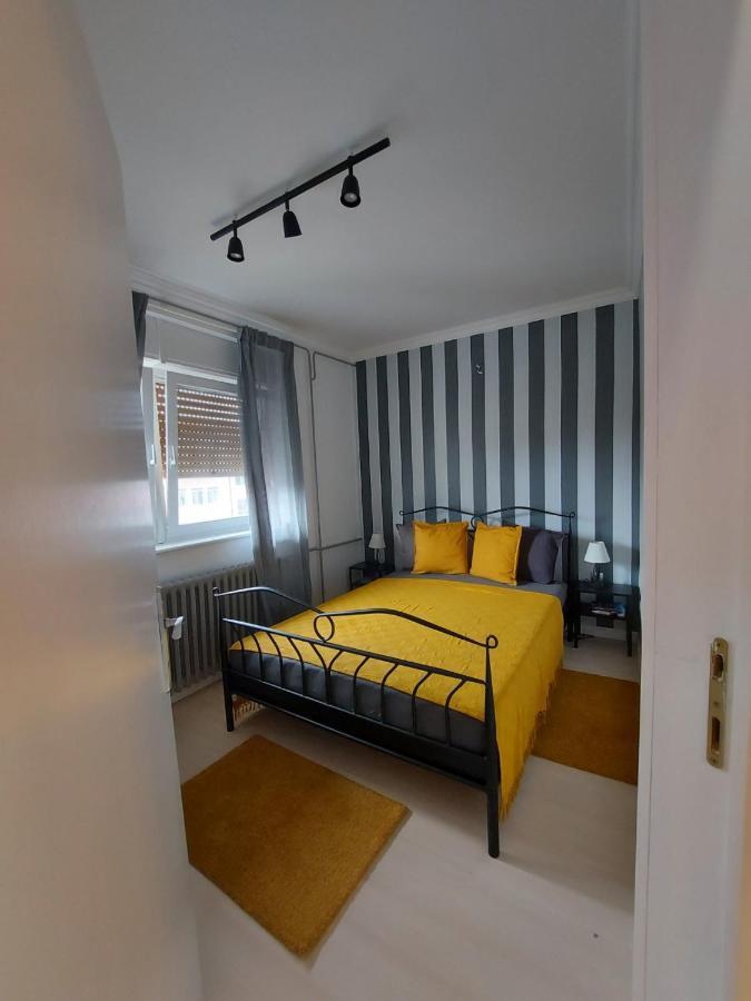 Center Danube Street Apartment 노비사드 외부 사진