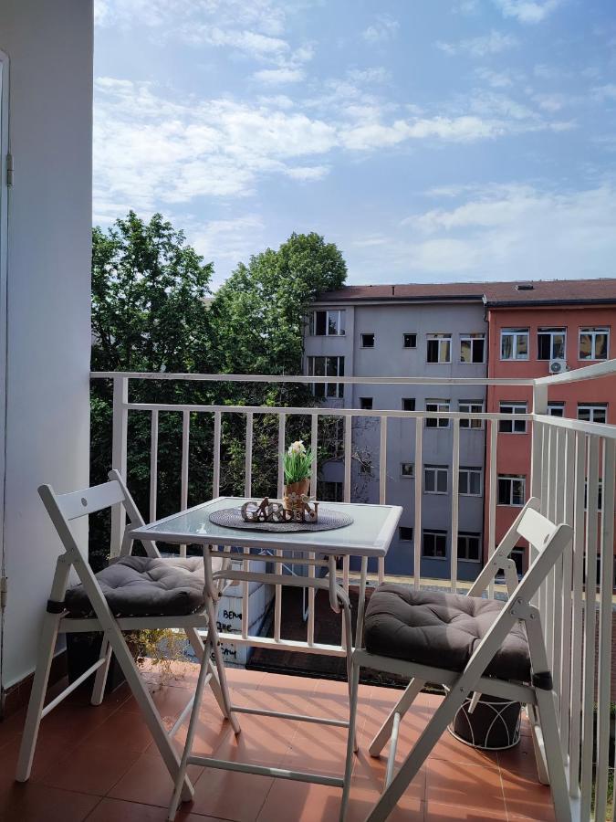 Center Danube Street Apartment 노비사드 외부 사진